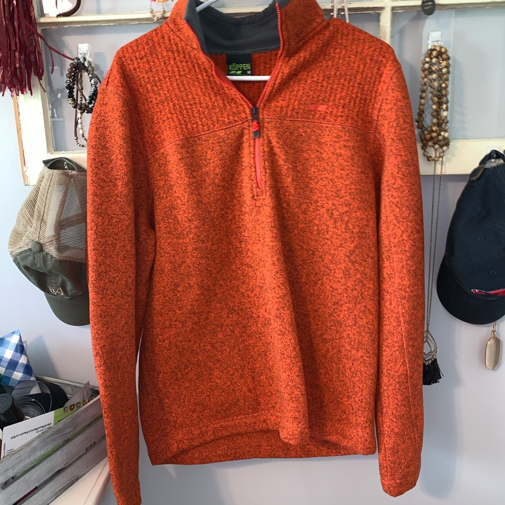 Xoppen quarter zip pull over